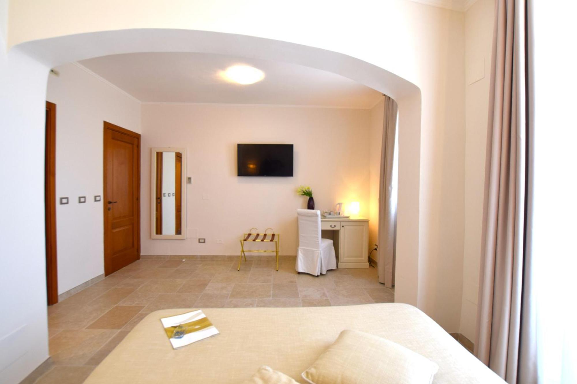 Hotel L'Arcangelo - Boutique Hotel Taranto Kültér fotó