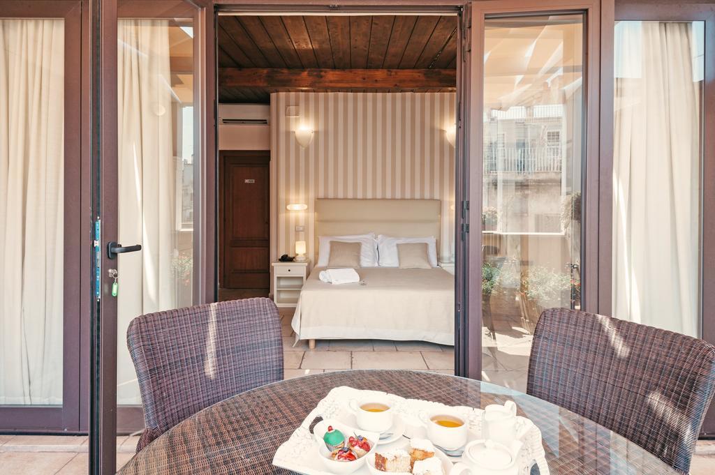 Hotel L'Arcangelo - Boutique Hotel Taranto Kültér fotó