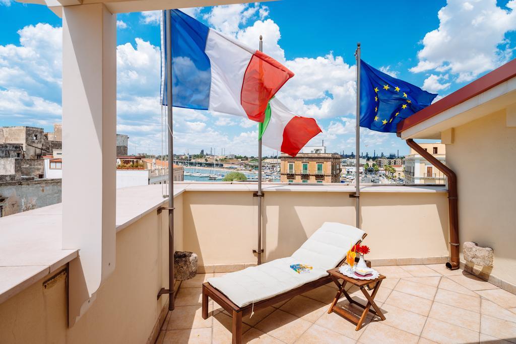 Hotel L'Arcangelo - Boutique Hotel Taranto Kültér fotó